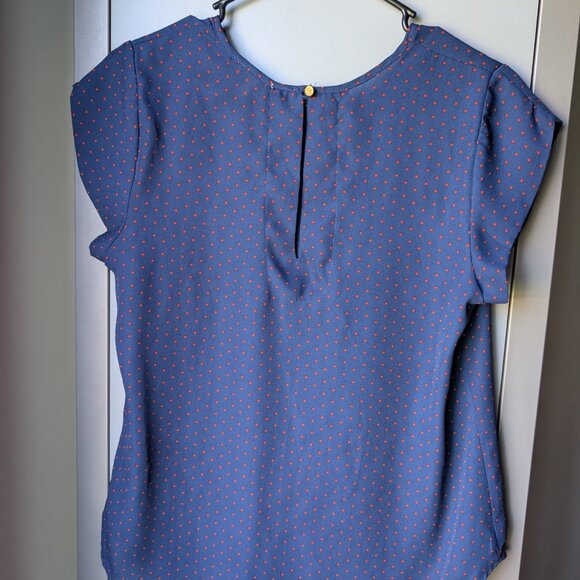 Lily White Blue short sleeve lightweight top - Picture 3 of 3